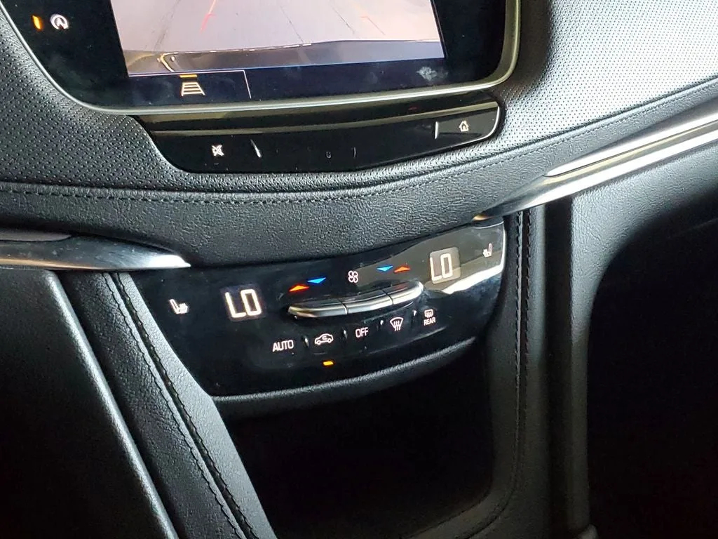 2023 Cadillac XT5 Luxury photo 29