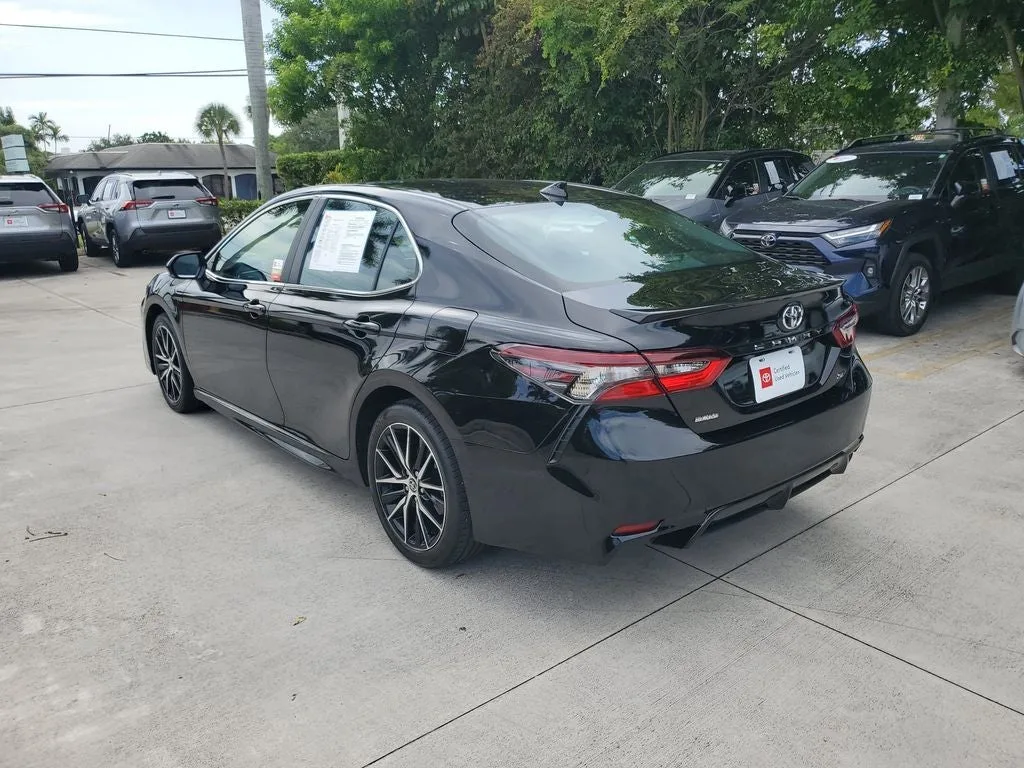 2024 Toyota Camry SE photo 6