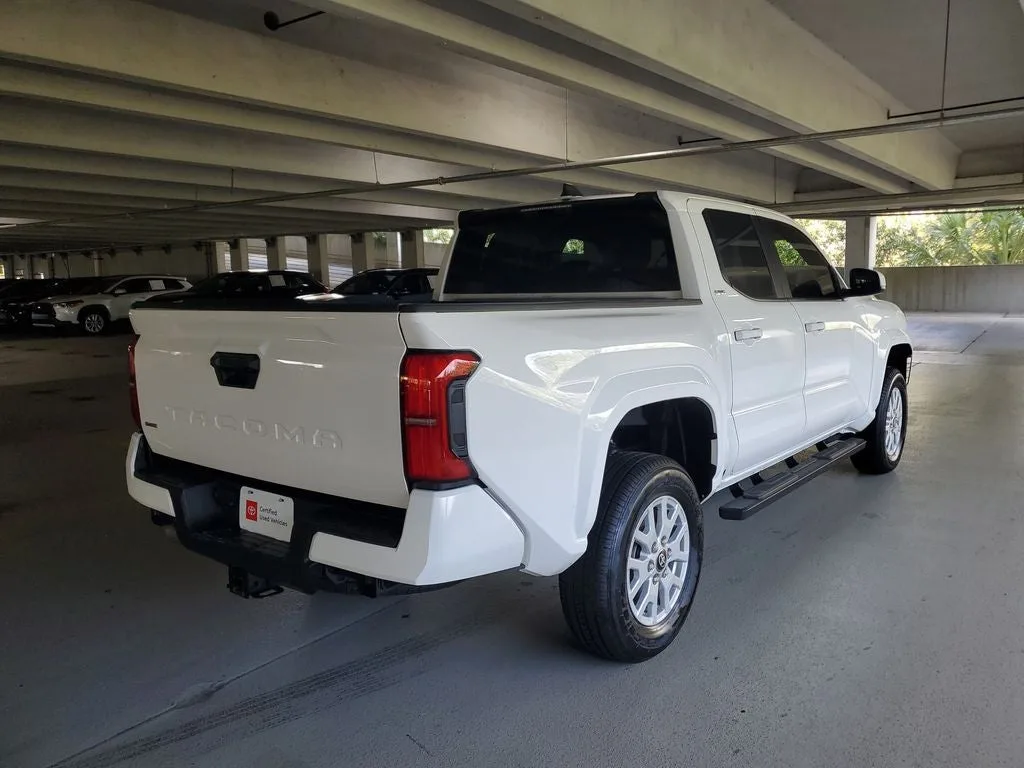2025 Toyota Tacoma SR5 photo 4