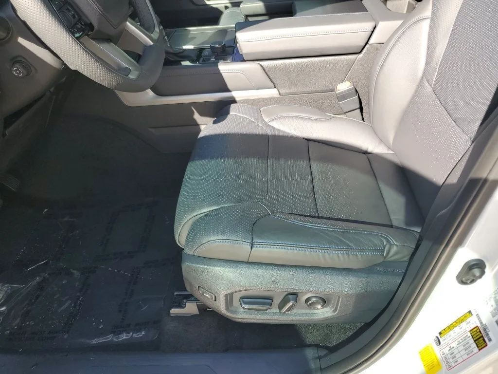 2026 Toyota Sequoia Platinum photo 21
