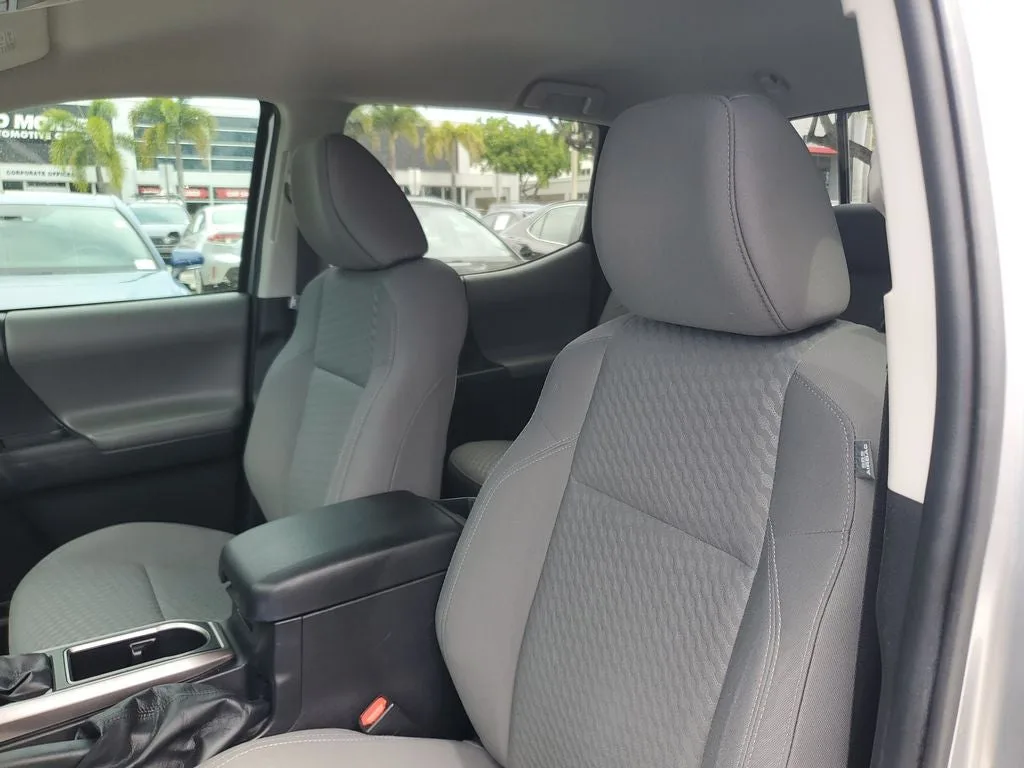 2022 Toyota Tacoma SR5 V6 photo 19