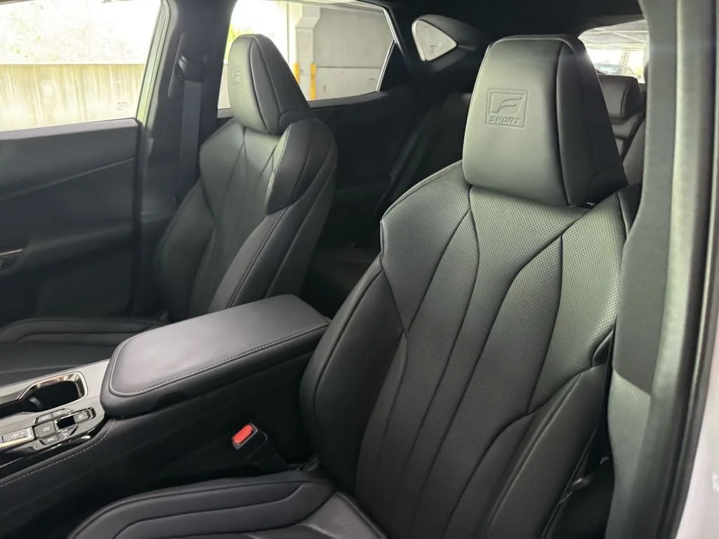 2024 Lexus NX 350 F SPORT Handling photo 21