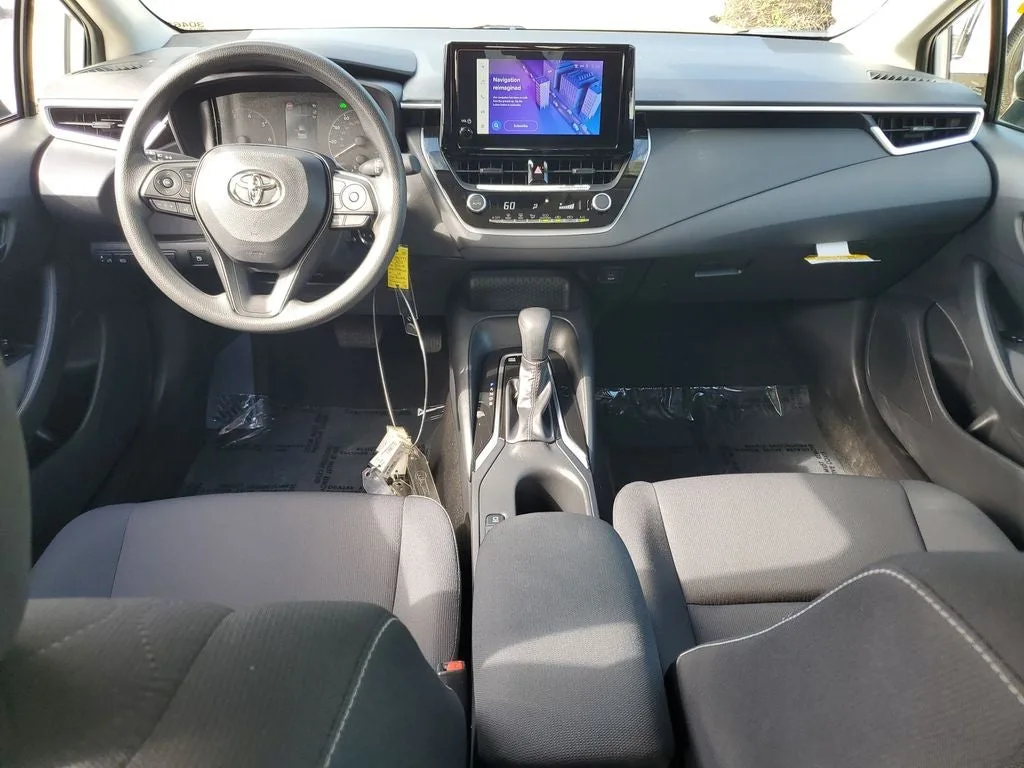 2024 Toyota Corolla Hybrid LE photo 15