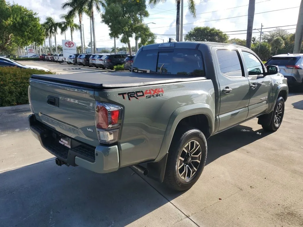 2023 Toyota Tacoma TRD Sport V6 photo 4