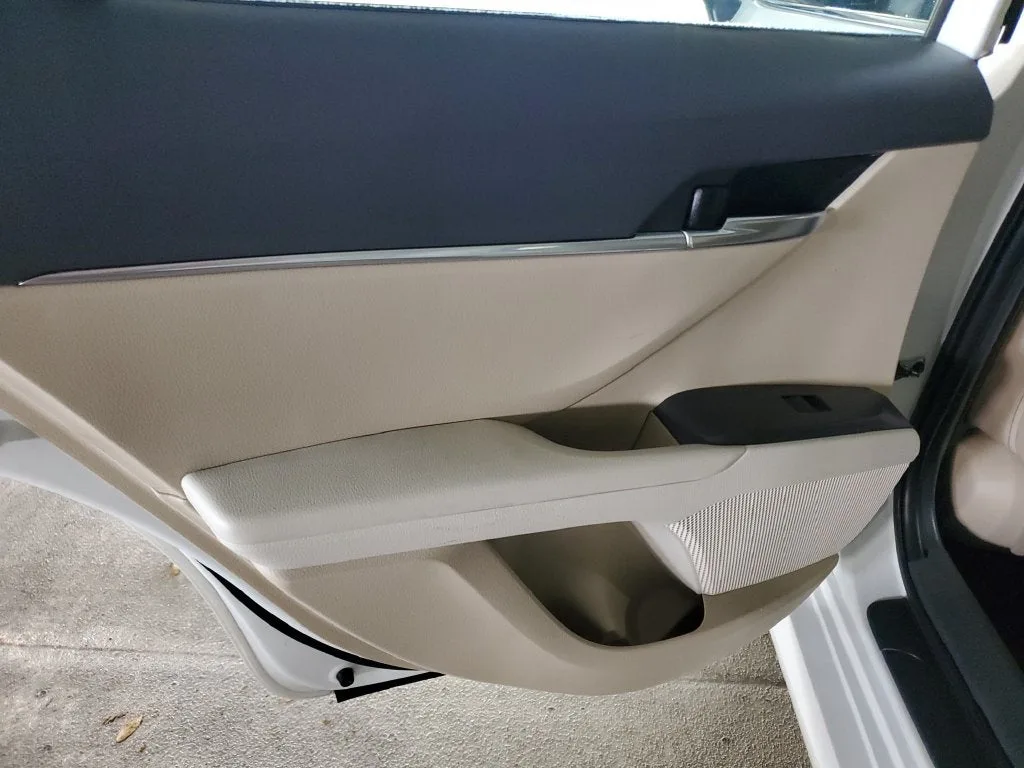 2021 Toyota Camry LE photo 11