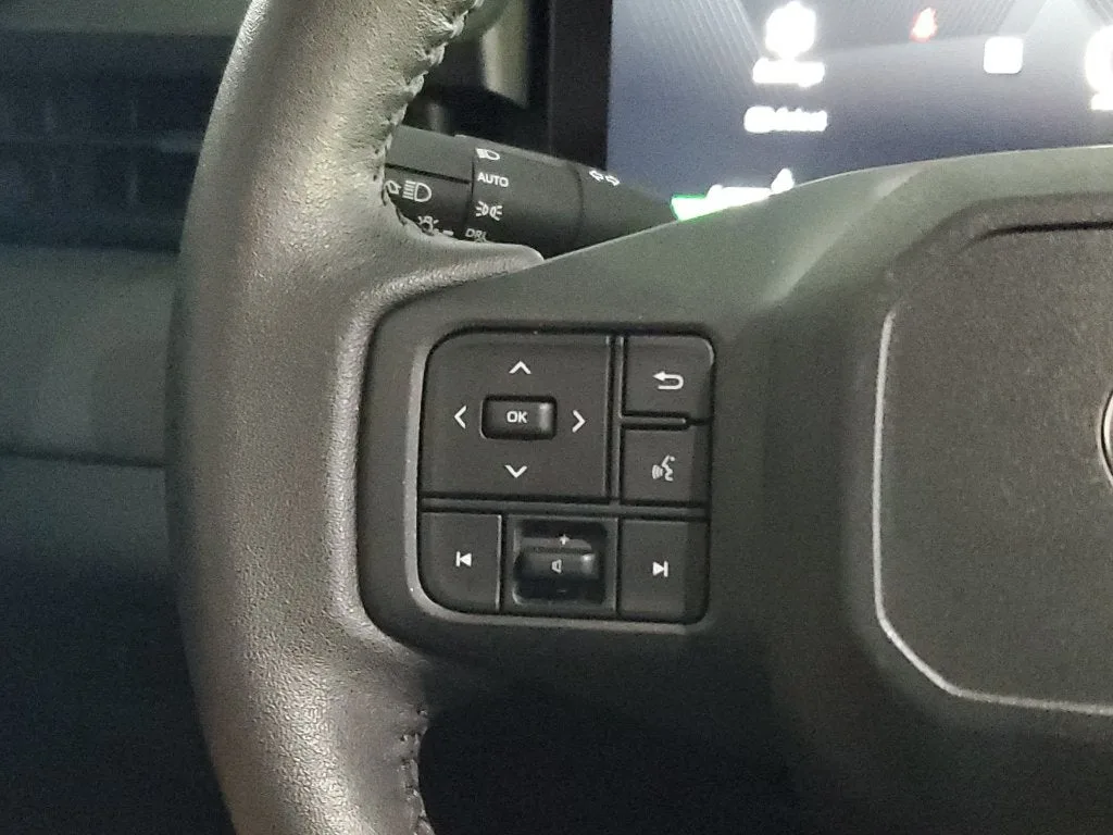 2026 Toyota RAV4 XLE Premium photo 23