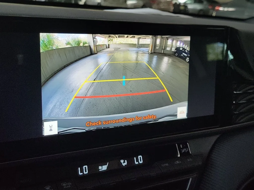 2025 Toyota Camry SE photo 29