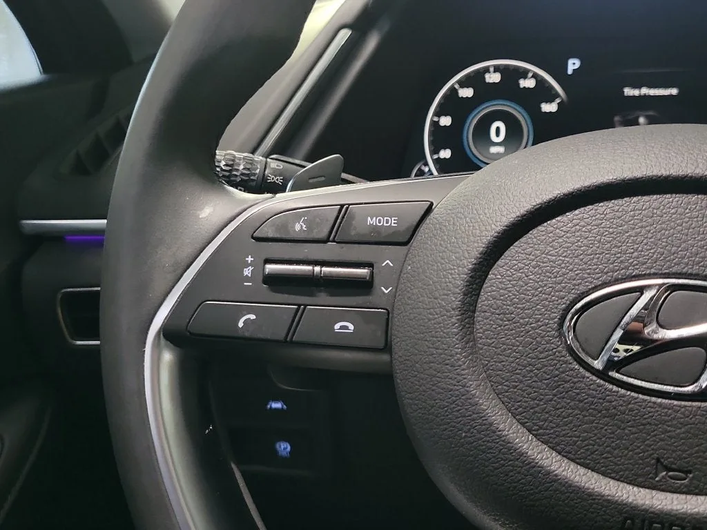2020 Hyundai Sonata Limited photo 25