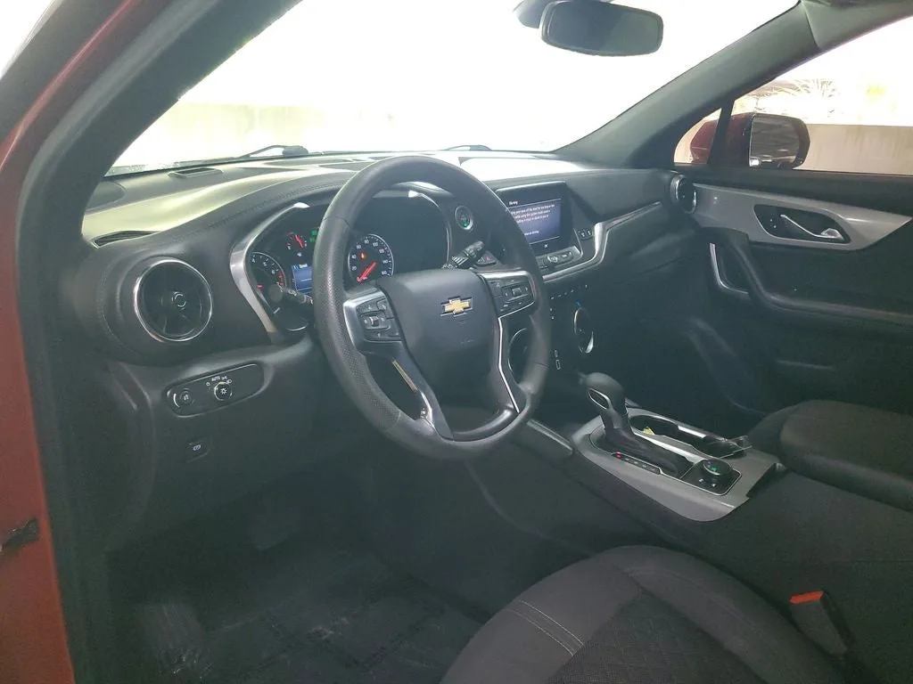 2022 Chevrolet Blazer LT photo 21