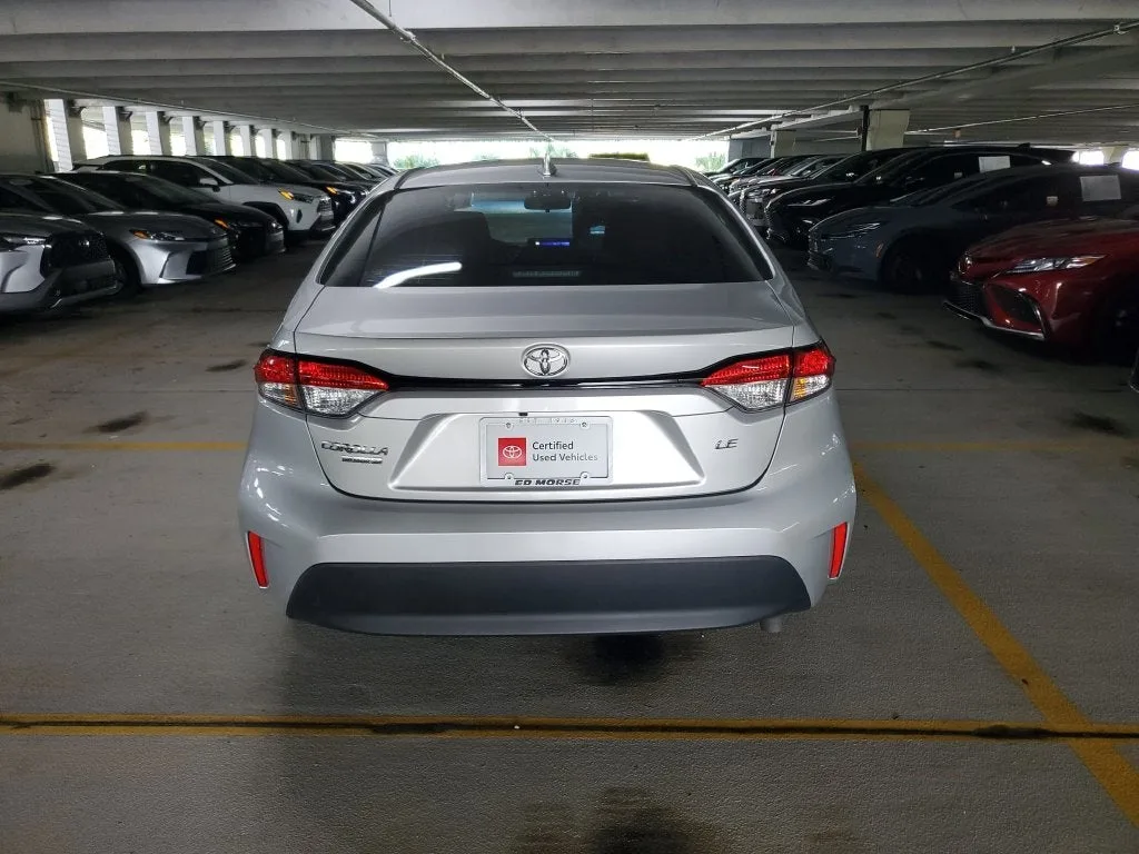2025 Toyota Corolla LE photo 5