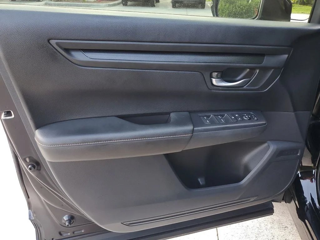 2023 Honda CR-V Hybrid Sport photo 18