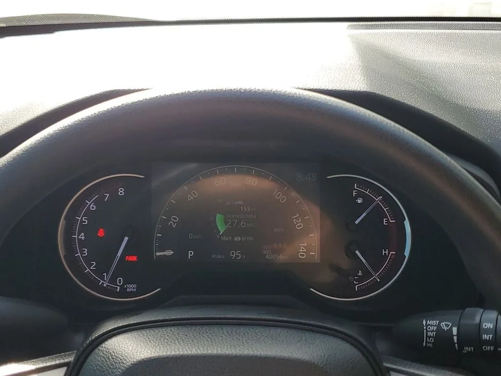 2024 Toyota RAV4 XLE photo 25