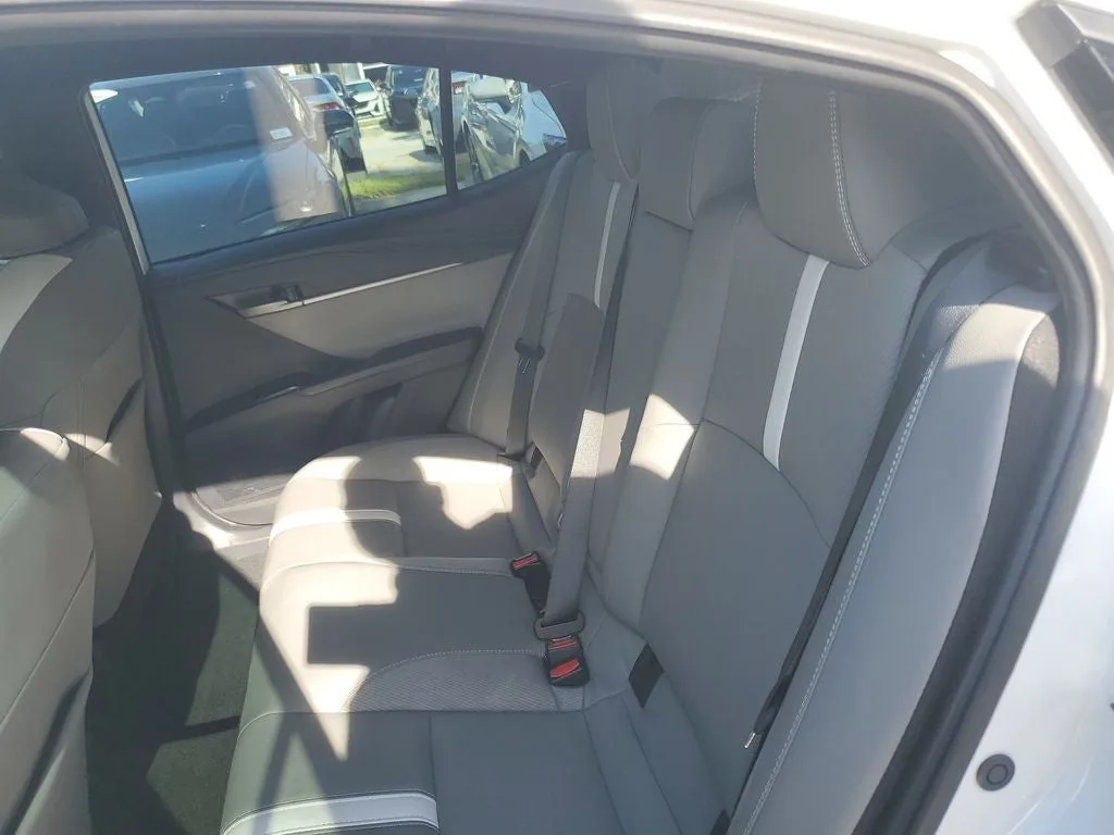 2026 Toyota Camry SE photo 11