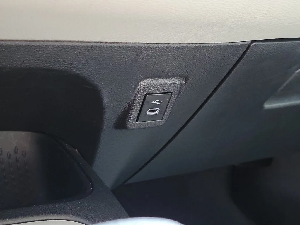2024 Toyota Corolla LE photo 30