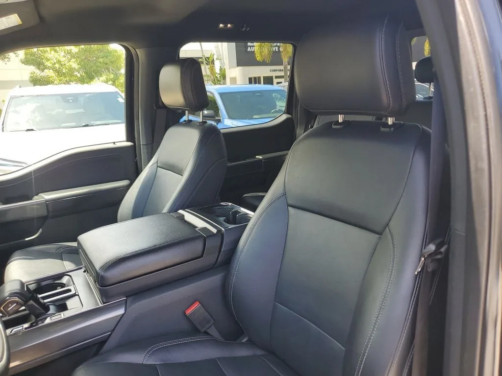 2023 Ford F-150 XLT photo 19