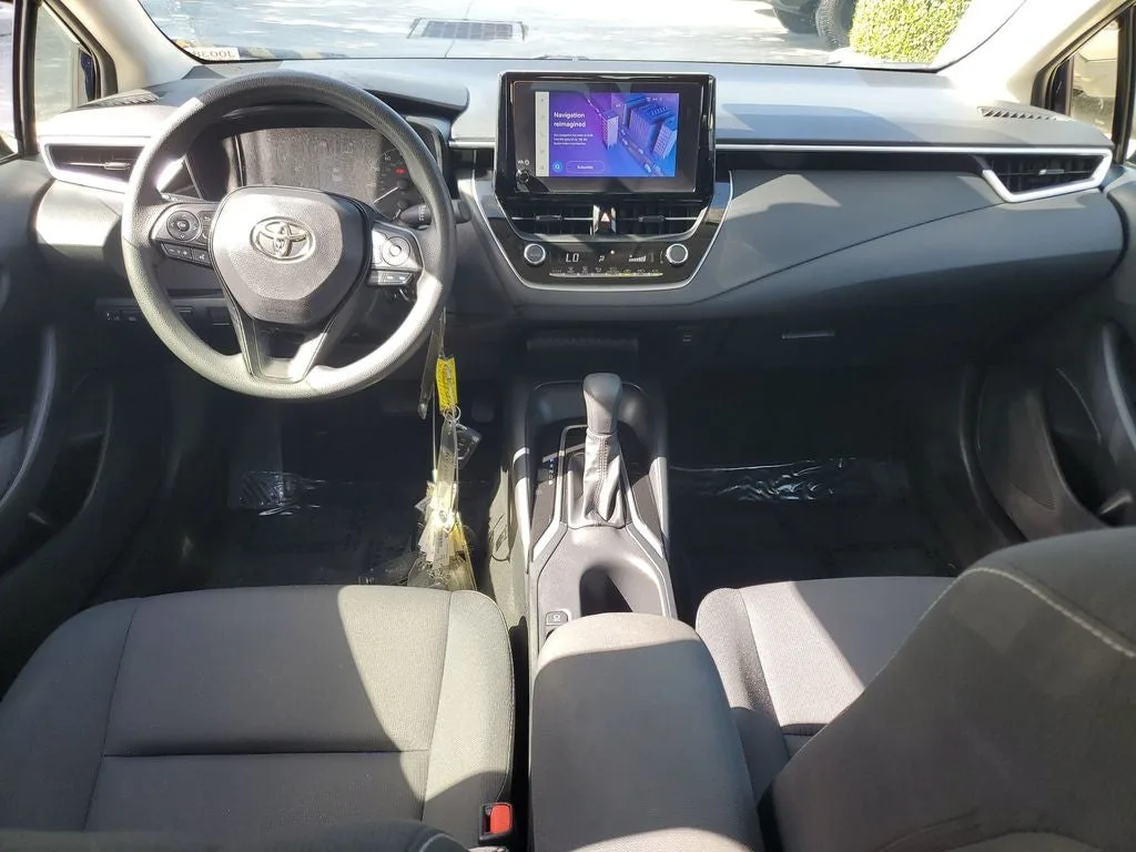 2023 Toyota Corolla LE photo 15