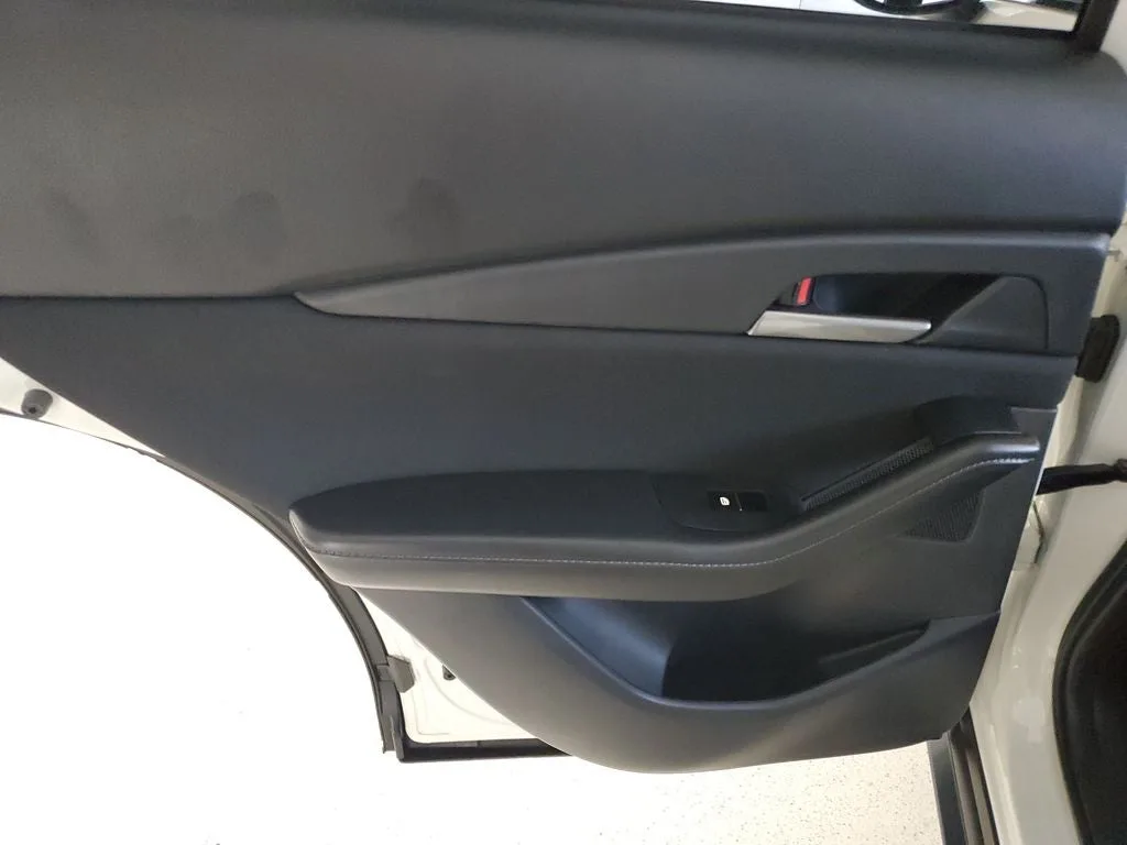 2025 Mazda CX-30 2.5 S photo 11