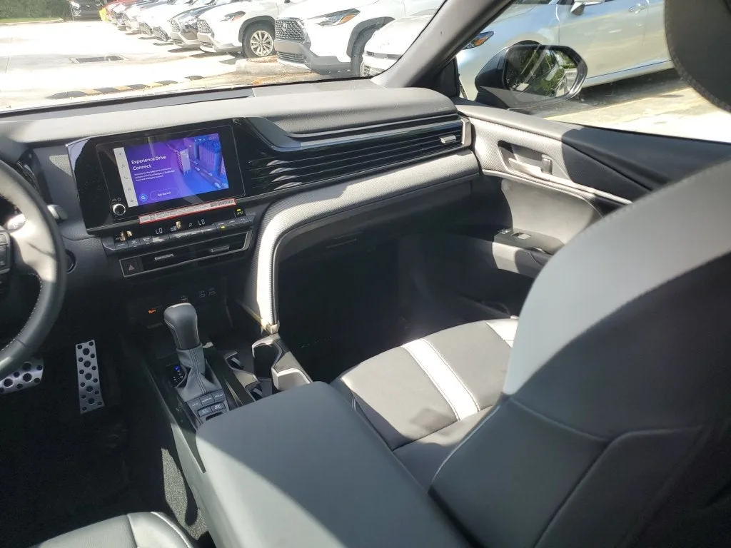2026 Toyota Camry SE photo 15