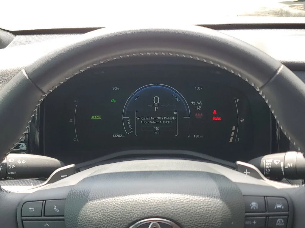 2025 Toyota Camry SE photo 25