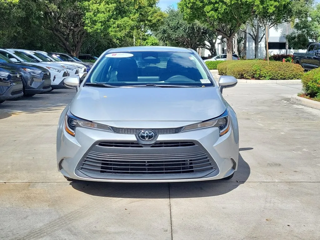 2024 Toyota Corolla LE photo 2