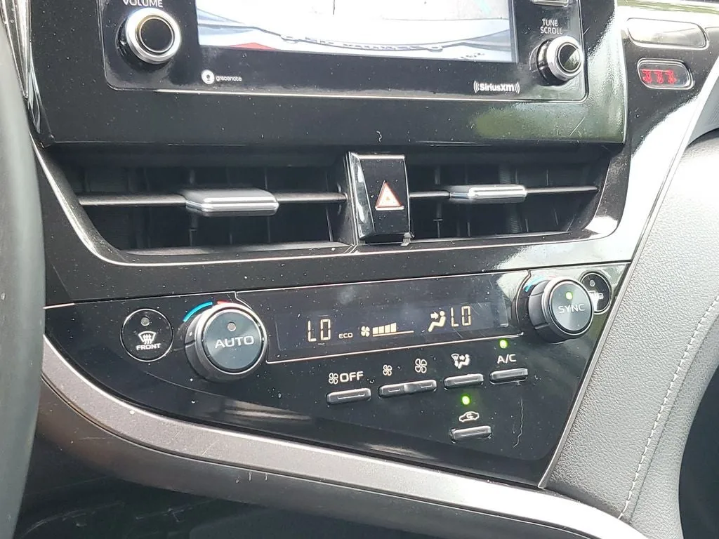 2024 Toyota Camry SE photo 28