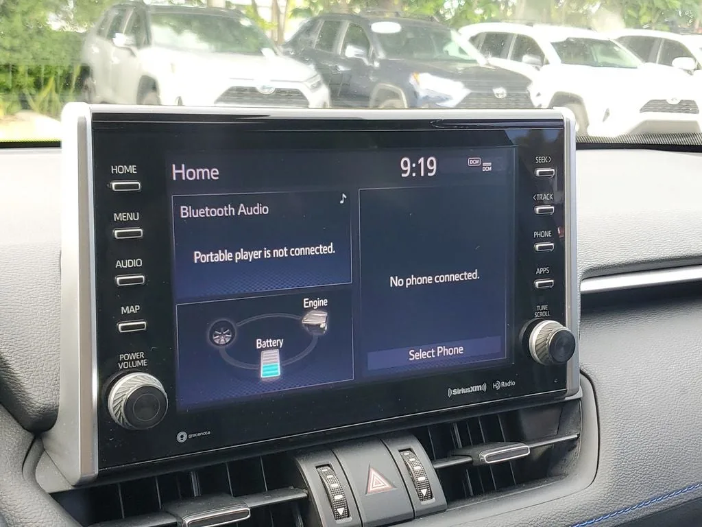 2022 Toyota RAV4 Hybrid XSE photo 28