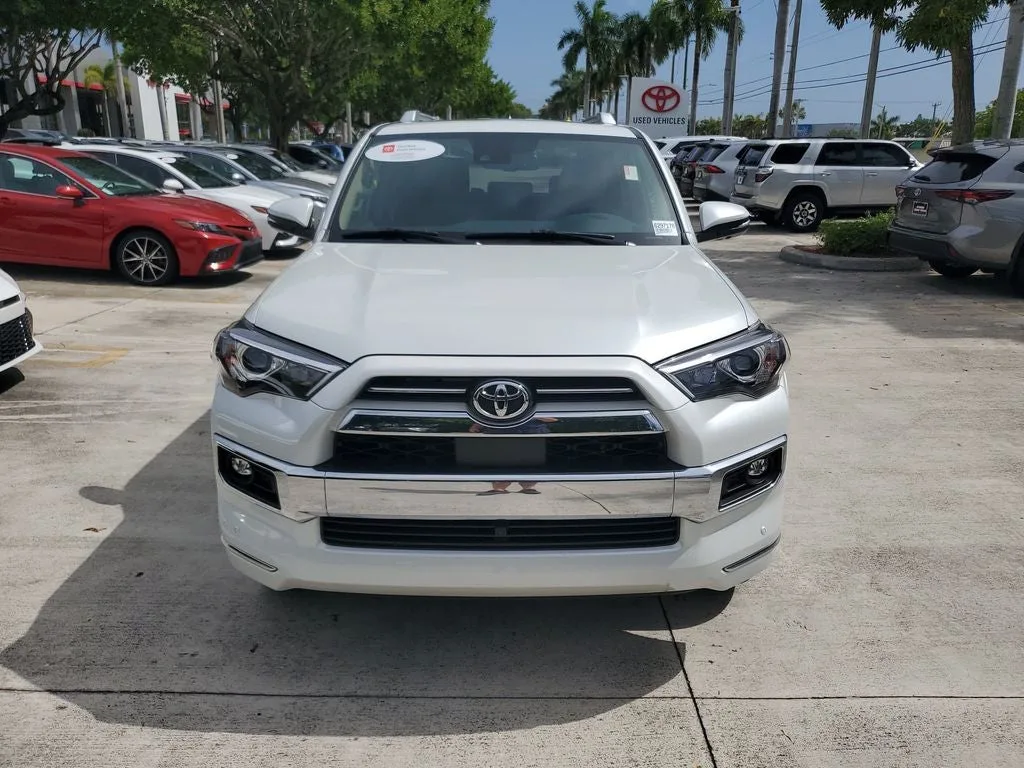 2024 Toyota 4Runner Limited photo 2
