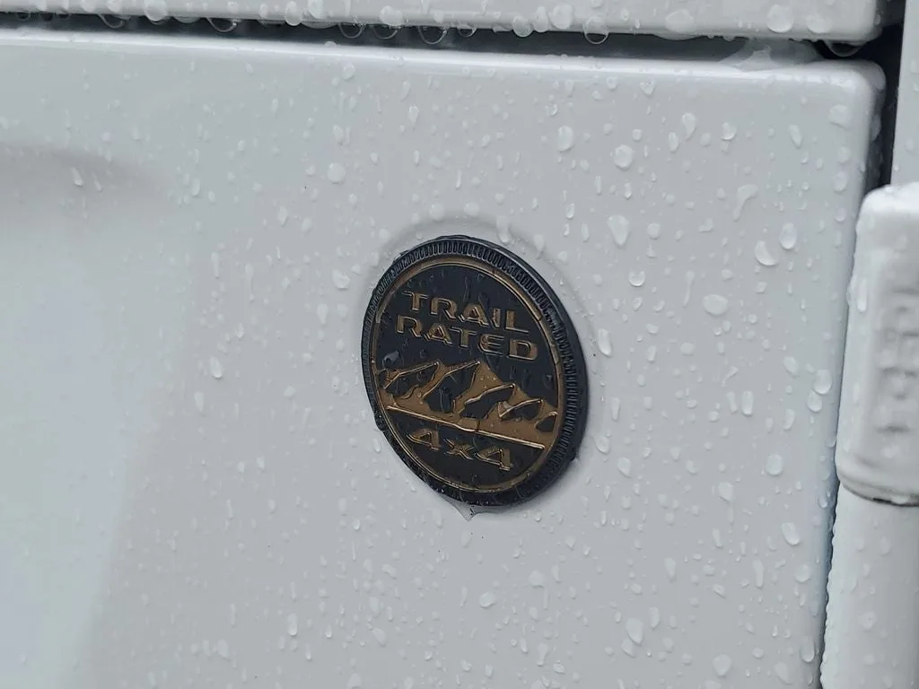 2023 Jeep Wrangler Rubicon 392 photo 9