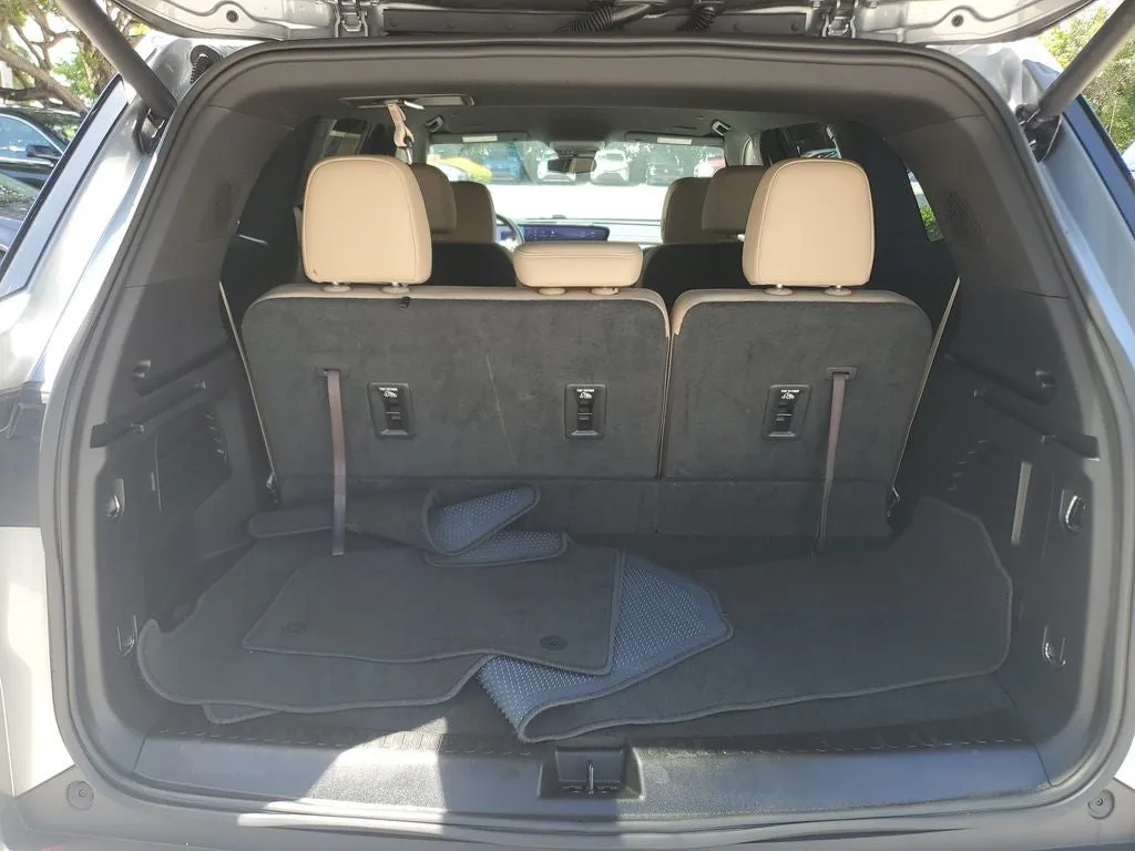 2025 Buick Enclave Preferred photo 9