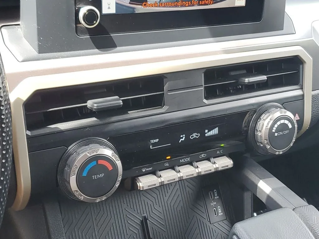 2025 Toyota Tacoma SR5 photo 28