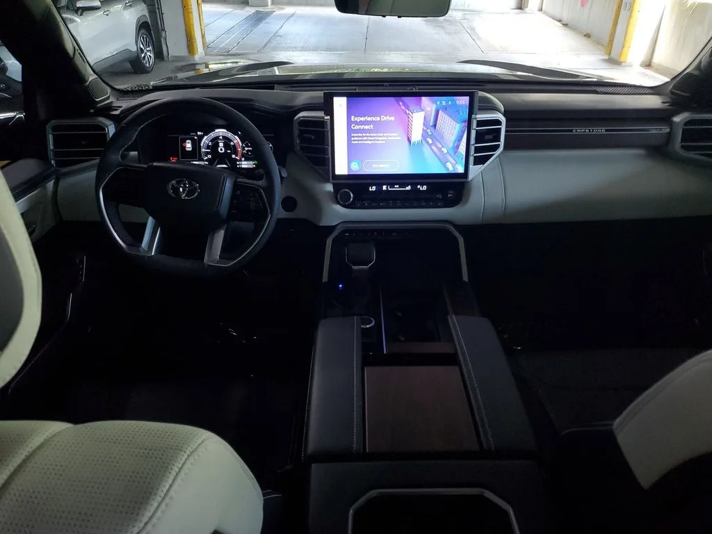 2025 Toyota Sequoia Capstone photo 17