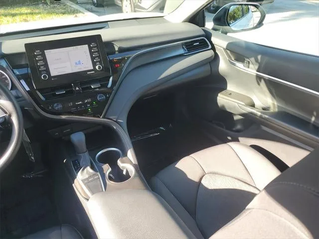 2023 Toyota Camry LE photo 16