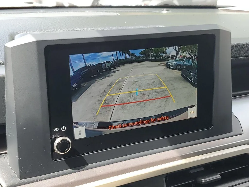 2025 Toyota Tacoma SR5 photo 27