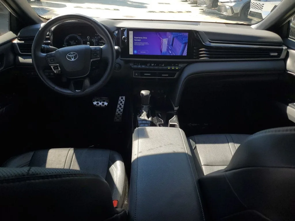2025 Toyota Camry XSE photo 16