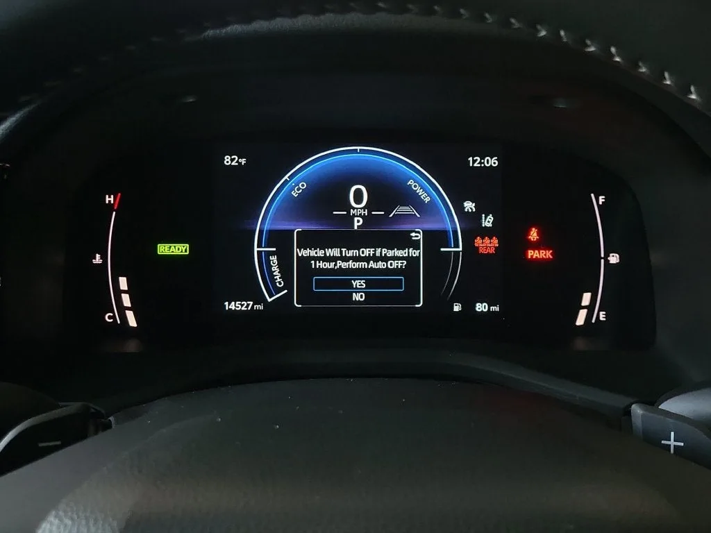 2025 Toyota Camry SE photo 27