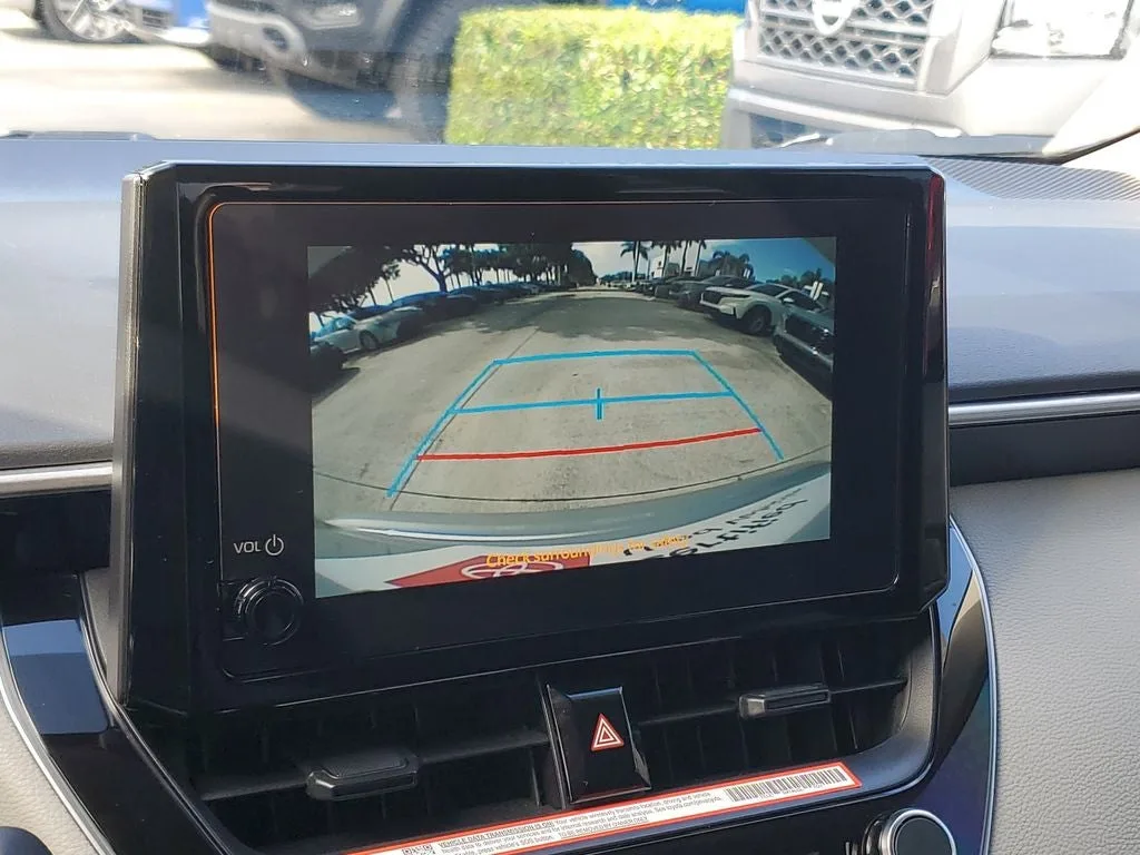 2025 Toyota Corolla LE photo 27