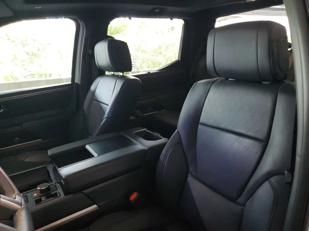 2026 Toyota Tundra Platinum photo 19
