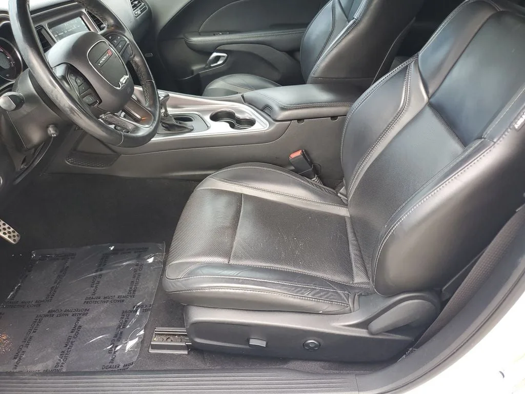 2019 Dodge Challenger SXT photo 19