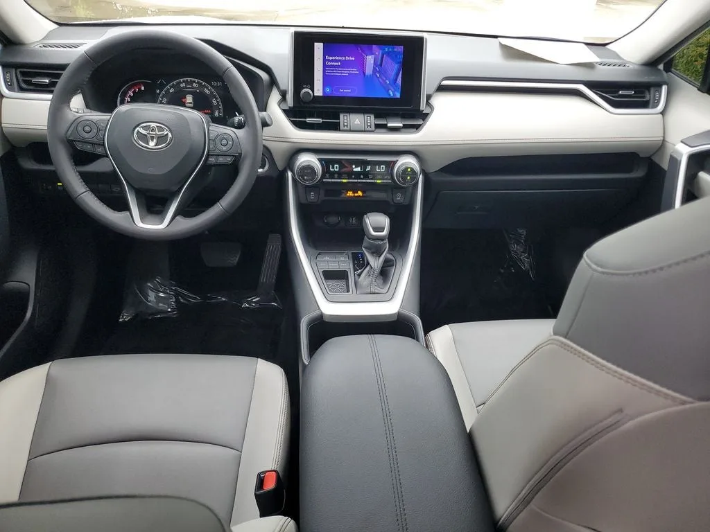 2024 Toyota RAV4 XLE Premium photo 17