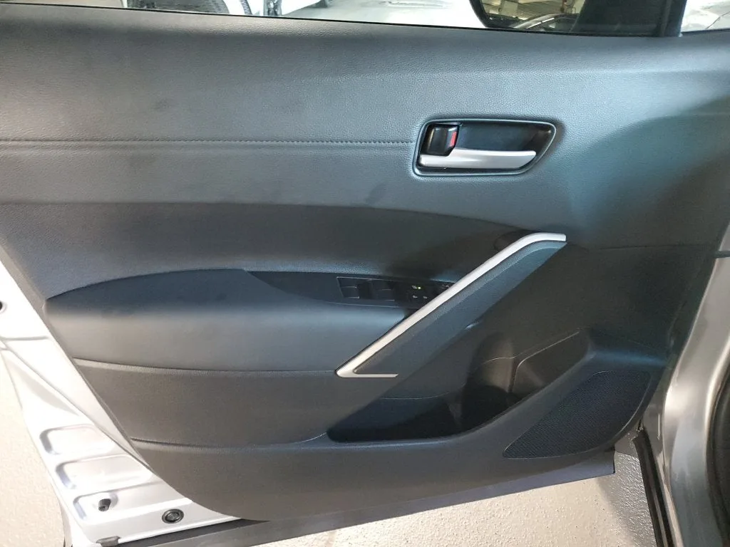 2026 Toyota Corolla Cross XLE photo 18