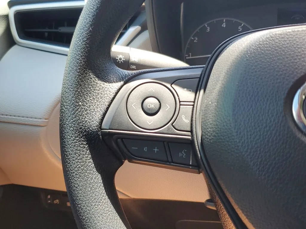 2024 Toyota Corolla Cross L photo 22
