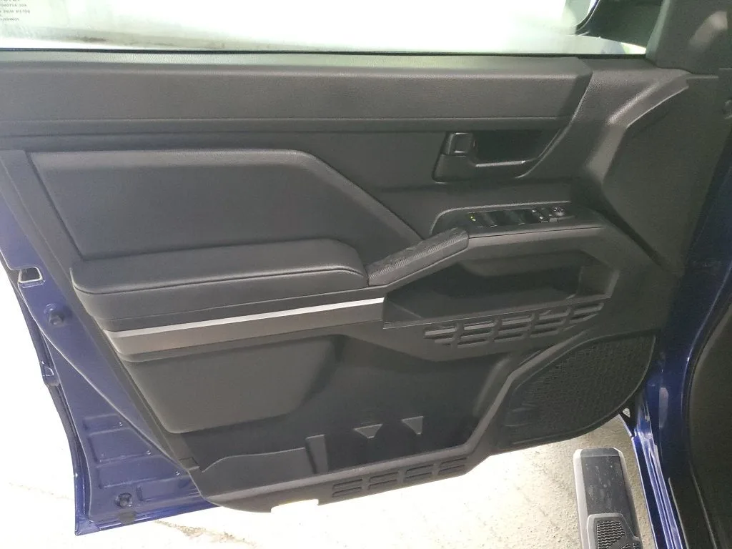2024 Toyota Tacoma SR5 photo 17