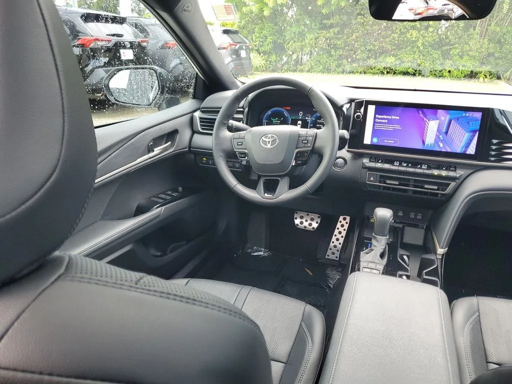 2025 Toyota Camry XSE photo 15