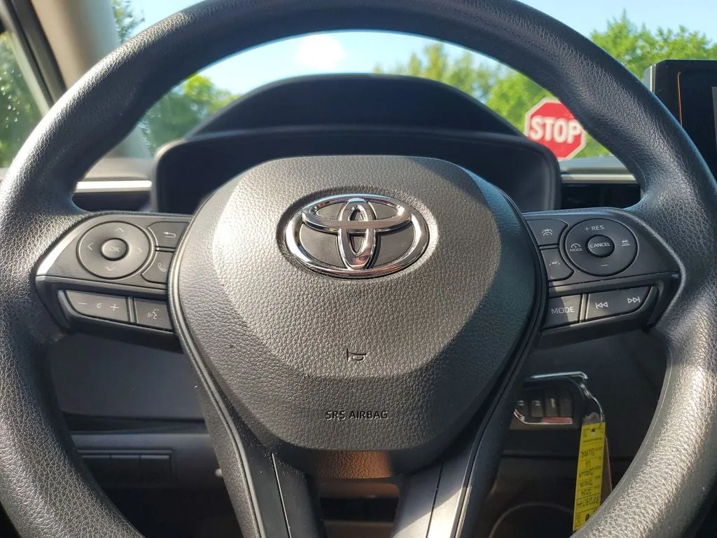 2024 Toyota Corolla LE photo 23