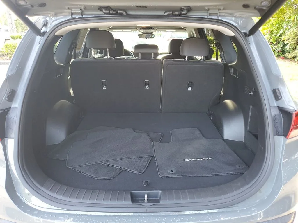 2023 Hyundai Santa Fe SEL photo 9