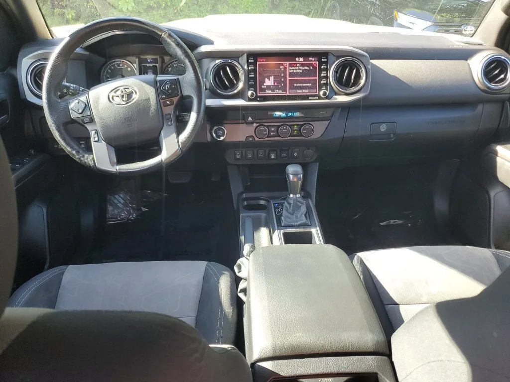 2022 Toyota Tacoma TRD Sport V6 photo 13