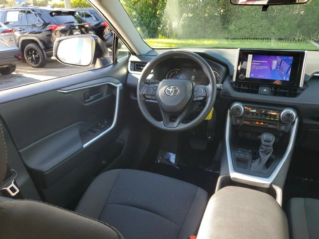 2024 Toyota RAV4 LE photo 14