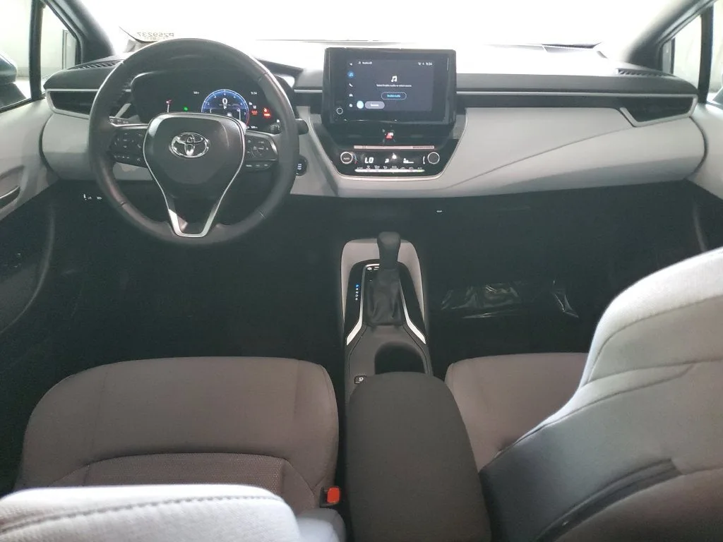 2026 Toyota Corolla SE photo 15