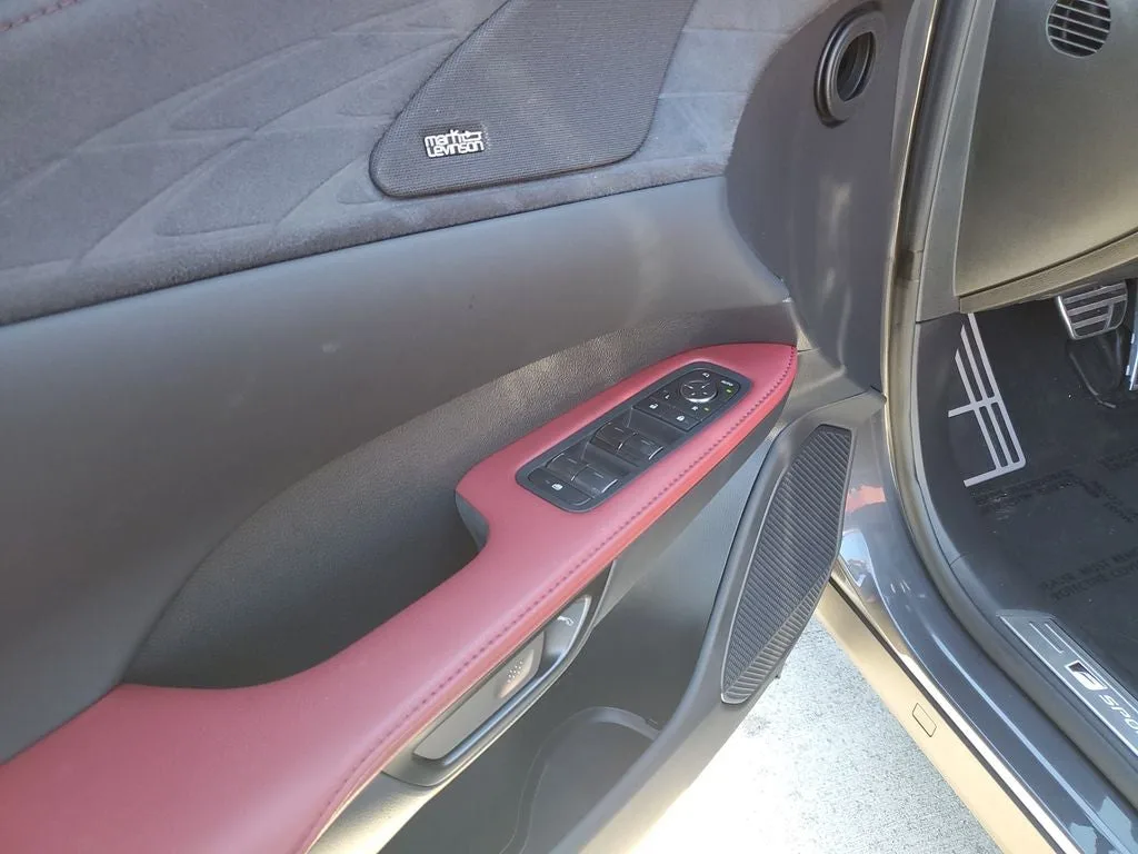 2024 Lexus RX 500h F SPORT Performance photo 18