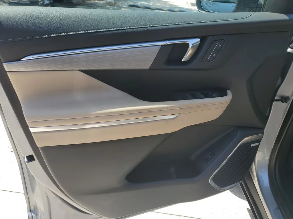 2025 Buick Enclave Preferred photo 18
